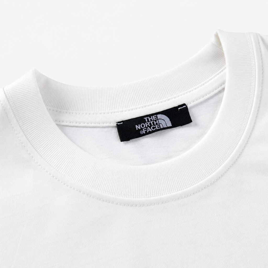 CAMISETA REGULAR TNF