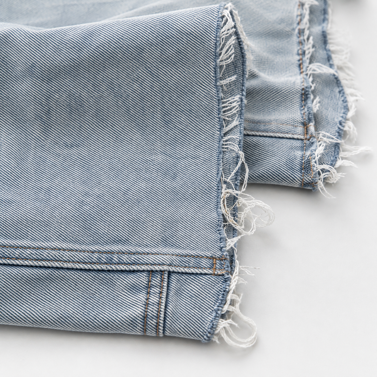 BERMUDA GIAVCEYE CARPINTER DENIM