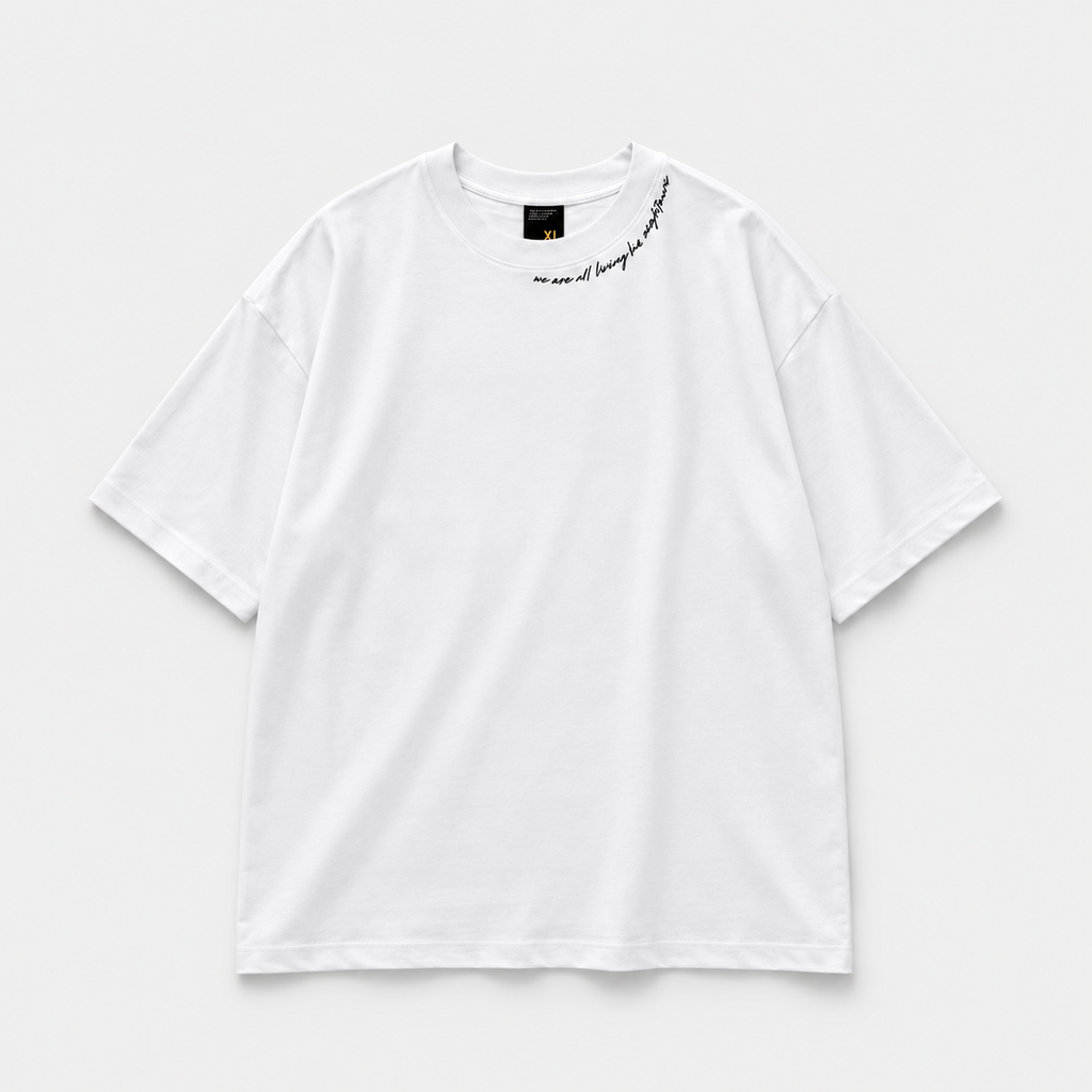 CAMISETA OVERSIZE TRAVIS WHITE