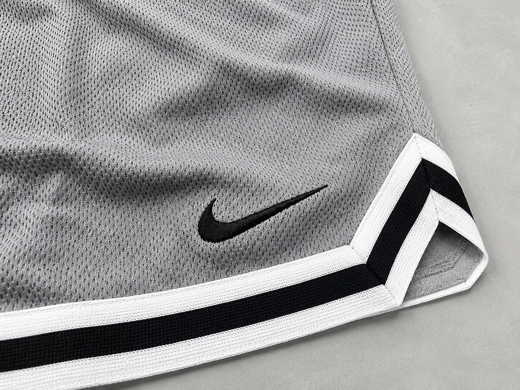 NBA NIKE GRIS CLARO