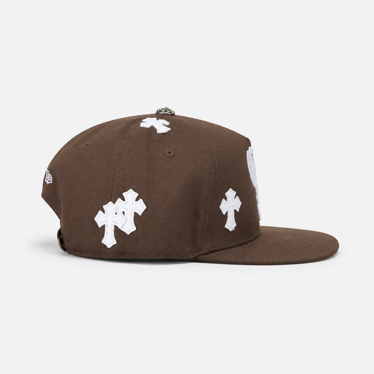 GORRA CHROME HEART MARRÓN